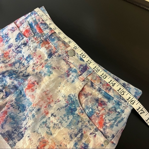 🔴 Top Shop Moto colorful distressed velvet jean shorts, button fly size 28/29(M) - Picture 9 of 13